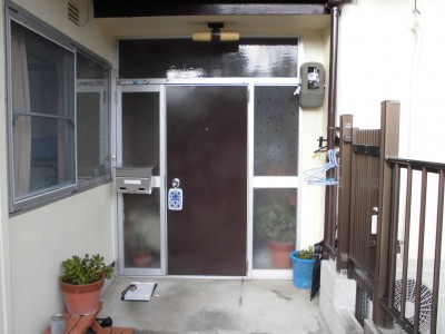 春日井市　玄関ドアの取替え工事リフォーム