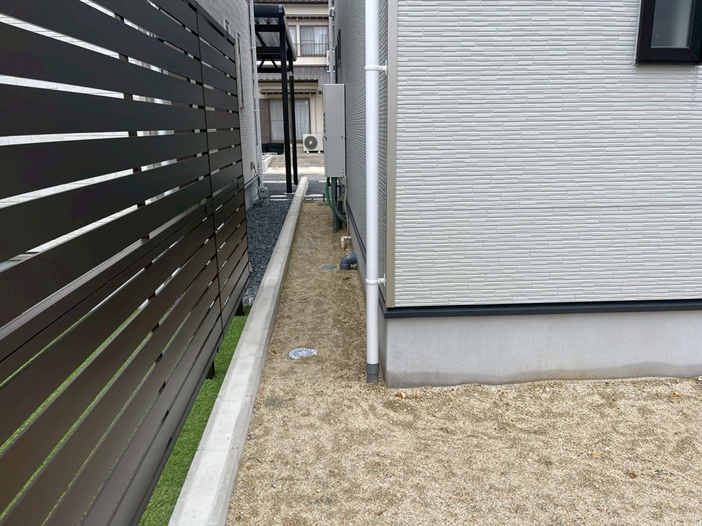 目隠しフェンス（施工前）